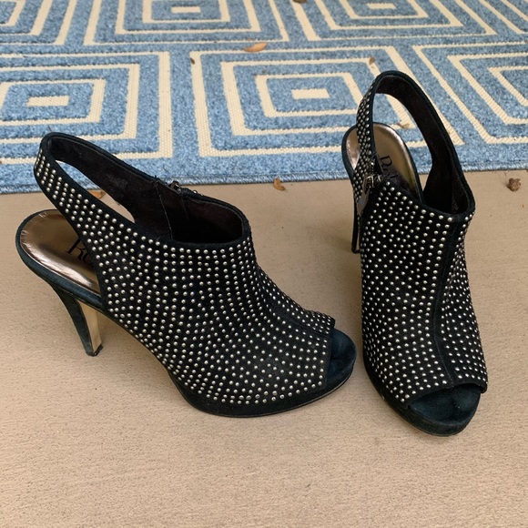 Heels - Picture 4 of 5